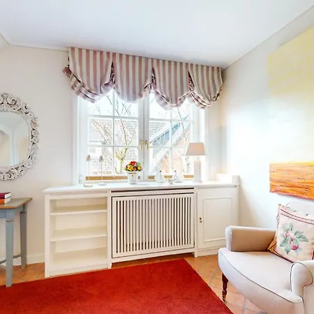 Lee Biberhues Apartment